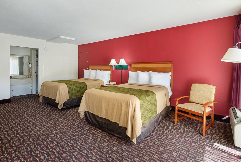 Econo Lodge Мартинсвил Екстериор снимка